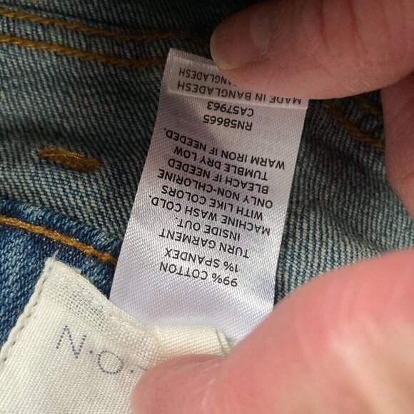 Caslon Cuffed Boyfriend Blue Denim Jean Shorts  5 Pocket Zip Front - Picture 6 of 8